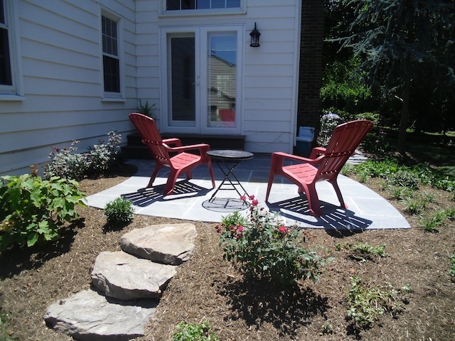 Add a Little Romance to Your Landscape With a Bluestone Patio