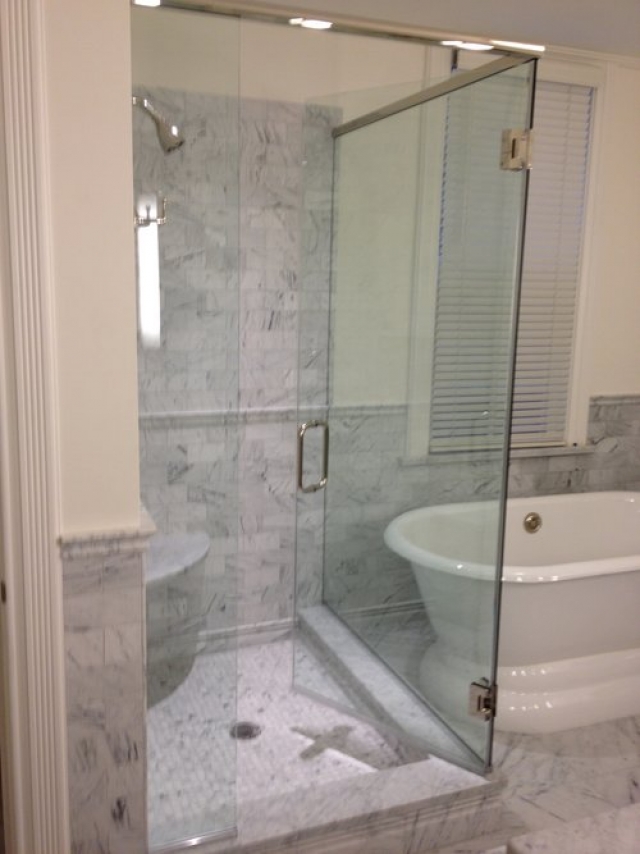 Glass Shower Doors and More Big Bathroom Trends for 2014 - Alexandria, VA