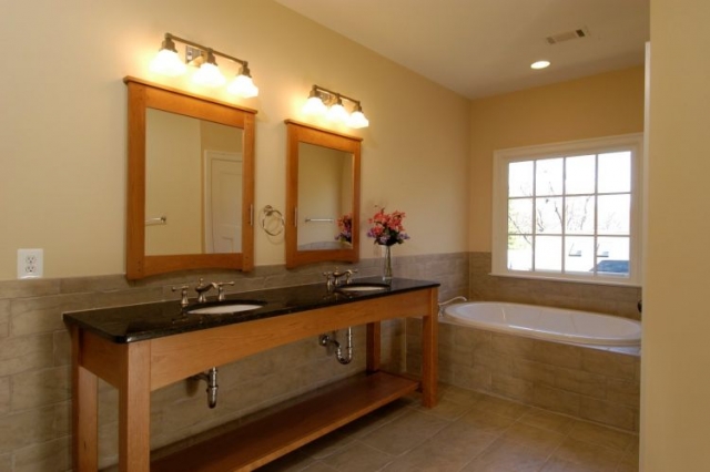 5 Great and Easy Ways to Spruce Up a Small Bathroom | Chevy Chase MD